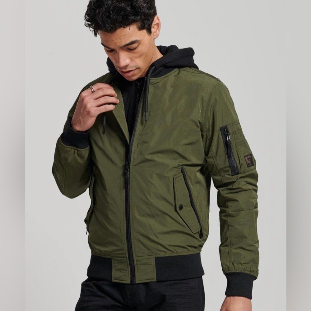 Superdry Military Flight Bomber Jacket – Olive Green – Removable Hood size M?